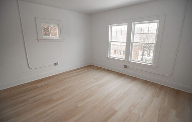 1 bed, 1 bath, 600 sqft, $899, Unit Unit 412