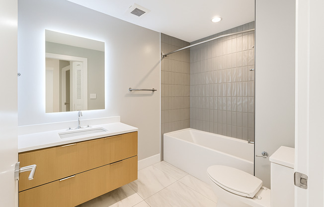 1 bed, 1 bath, 572 sqft, $2,995, Unit 406