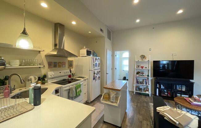 602-604 E. Girard Ave.