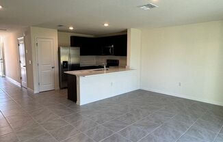 3 beds, 2.5 baths, $1,895