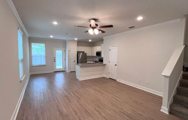 Stylish Living with Amenities – Gated Community Gem!