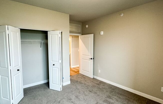 3 beds, 2 baths, 1,409 sqft, $1,975, Unit C301