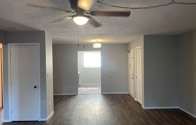 2 beds, 1 bath, $1,200, Unit 7N