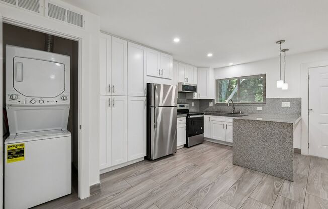 Newly Renovated 2 Bed/1 Bath El Cajon