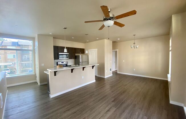 1 bed, 1 bath, $1,995, Unit 4878-102