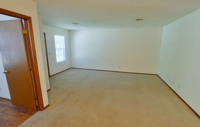 611 S Mt Carmel