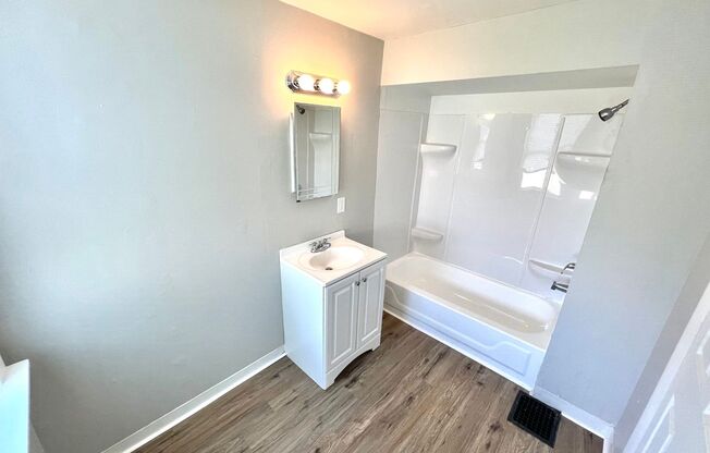 1 bed, 1 bath, 646 sqft, $925, Unit Unit 1