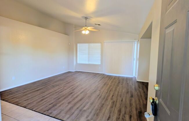 AVAILABLE NOW WITH A PRIVATE POOL IN GREAT GILBERT LOCATION!!!!