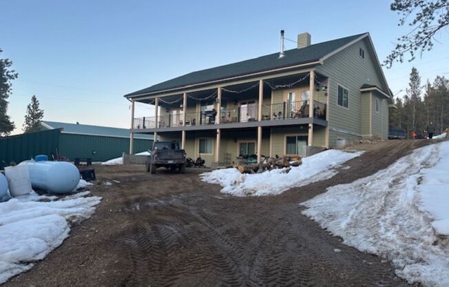 Modern Mountain Home with Massive Heated Barn – Built 2018