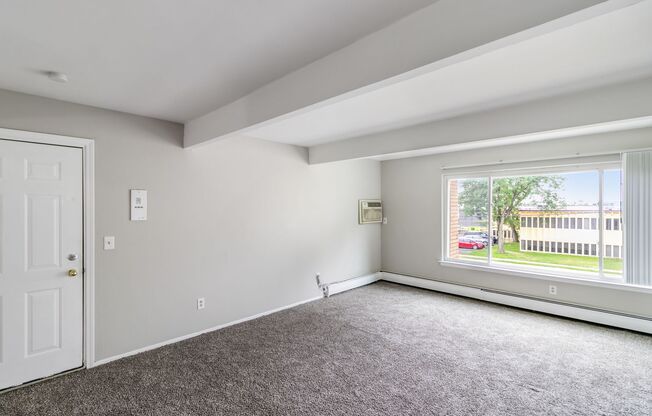 2 beds, 1 bath, 938 sqft, $1,400, Unit 21880 Coolidge - 203