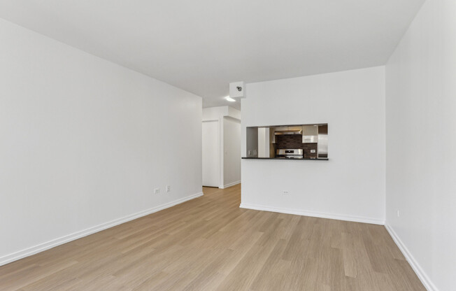1 bed, 1 bath, $4,800, Unit P12D