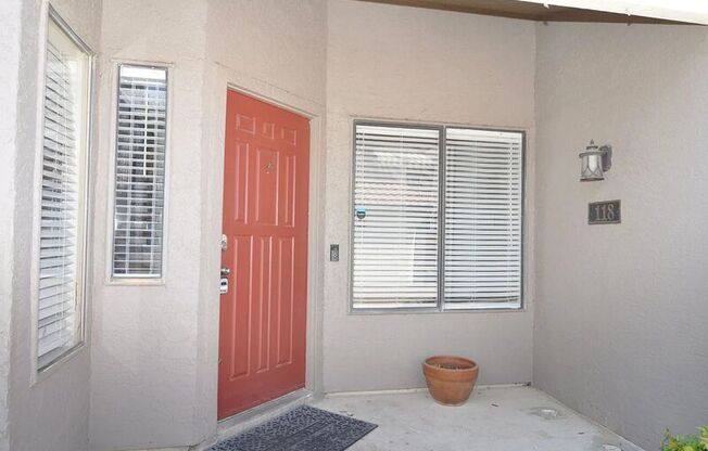 4242 N CAPISTRANO DR