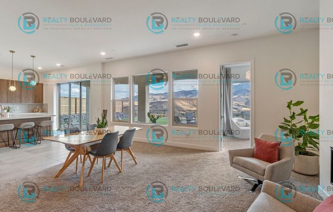 Stylish 3-Bedroom Sanctuary with Sophisticated Finishes & Sierra Views