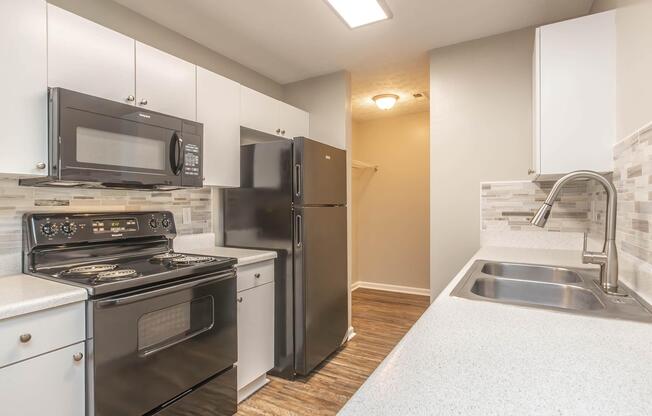 1 bed, 1 bath, 908 sqft, $1,450