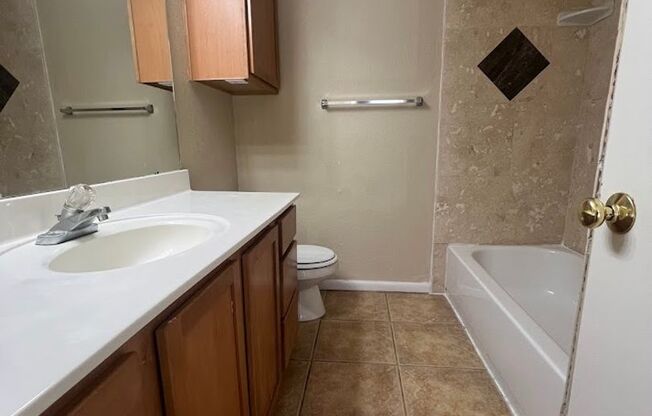 1 bed, 1 bath, 522 sqft, $1,400, Unit 121