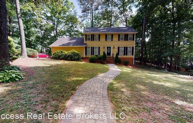 1690 Cedar Cliff Drive