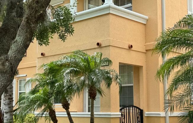 Beautiful Lake Nona Townhome