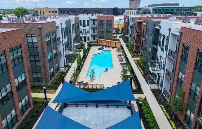 8 on the Park Pool: Midpoint residents have access to 2 pools at GVX