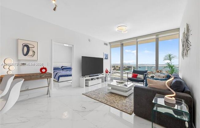 2 beds, 2 baths, 1,208 sqft, $5,490, Unit 888 Biscayne Blvd # 2404