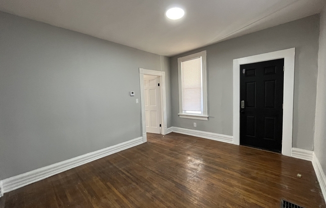 220 W AVE 220