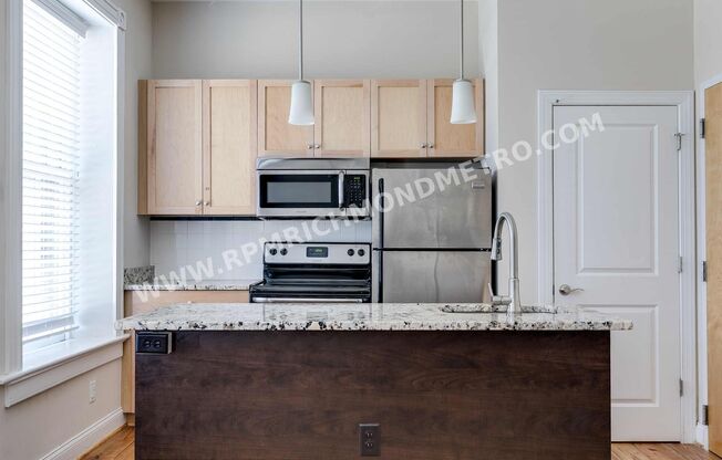 1 bed, 1 bath, 587 sqft, $1,350, Unit 15