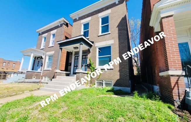4249 Chouteau Ave