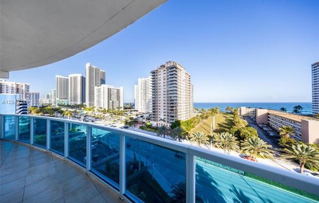 2 beds, 2 baths, $3,500, Unit # 714