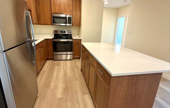 2 beds, 1 bath, $1,875, Unit E302
