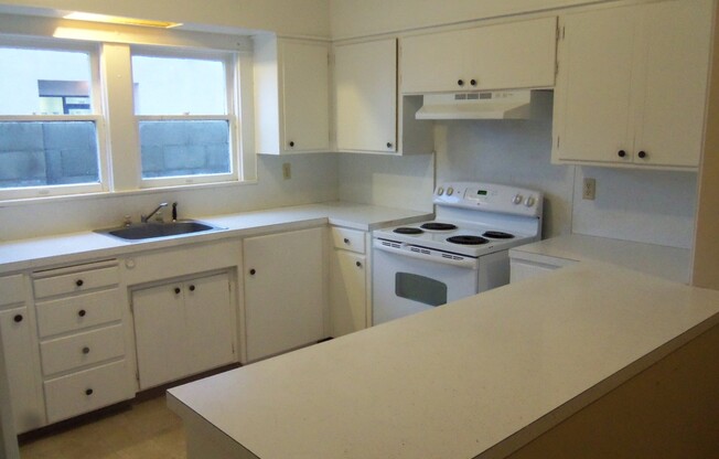 1 bed, 1 bath, 775 sqft, $995, Unit 22