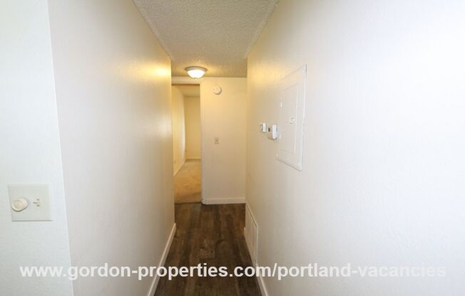 2 beds, 1 bath, $1,495