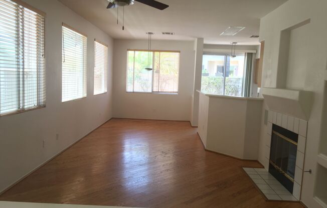Cozy Townhome in Scripps Ranch!