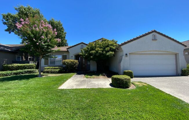 Beautiful 55+ Home in Heritage Lakeside