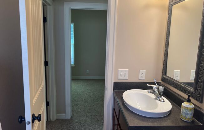 2 beds, 1 bath, 1,250 sqft, $1,795, Unit 615 - Unit 101 Duplex B1250