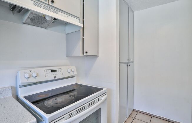 OFT Cornuta Ave. (#530)