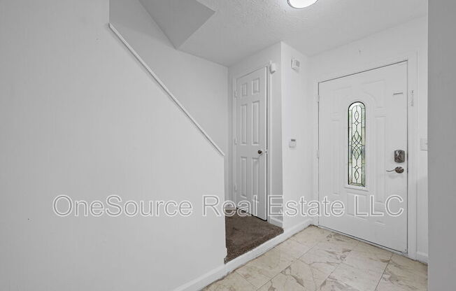1086 HUNTINGTON TRCE