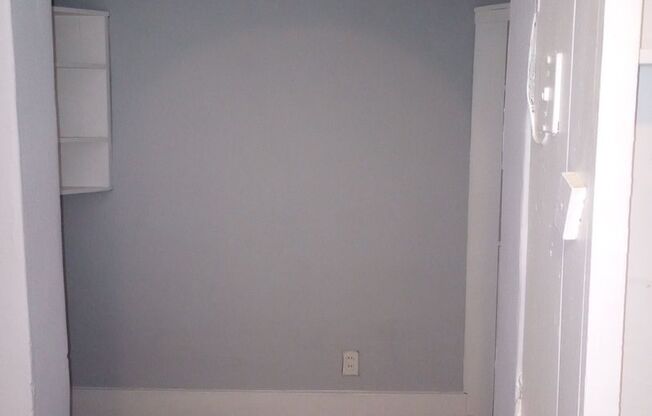 Cute 3-Bedroom 1-bath House in the Churchill Downs Neighborhood