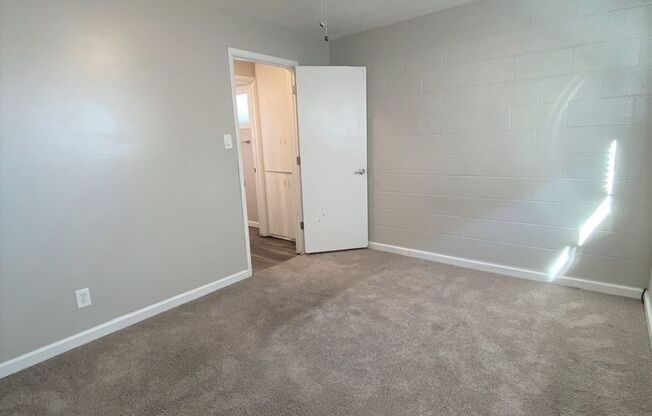 1 bed, 1 bath, 550 sqft, $1,195, Unit 1