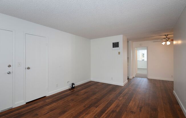 1 bed, 1 bath, 690 sqft, $2,175, Unit 009