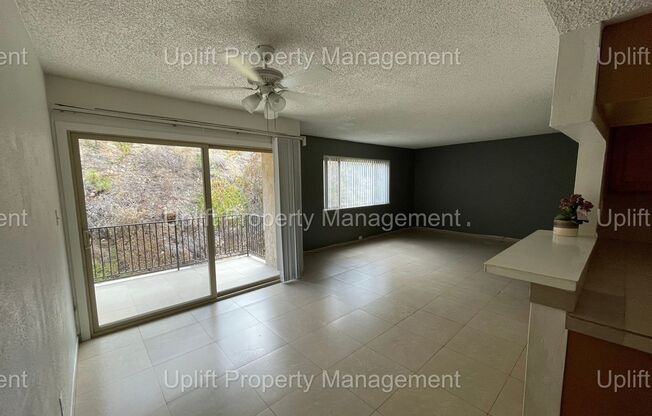 2 Bed, 2 Bath Condo Close to Freeway