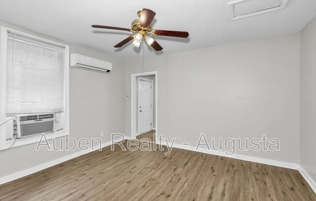 122 TELFAIR ST