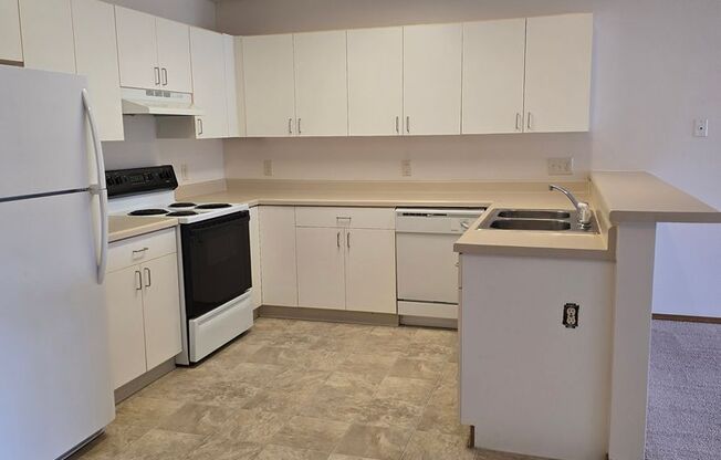 2 beds, 1 bath, 850 sqft, $1,259, Unit PL   7507