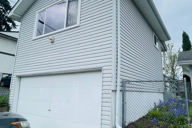 1 Bedroom 1 Bathroom House, With Two Car Garage! $2095 per month