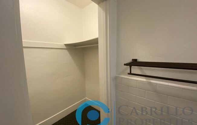 Studio, 1 bath, 341 sqft, $1,650, Unit 204