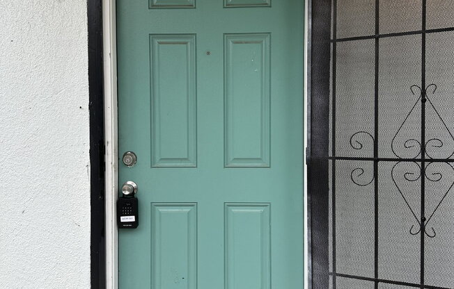 711 E CARSON ST
