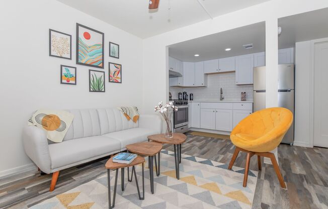 1 bed, 1 bath, 575 sqft, $1,095, Unit 389