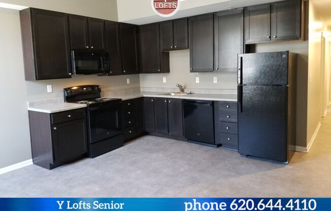 2 beds, 1 bath, 951 sqft, $1,140, Unit 007