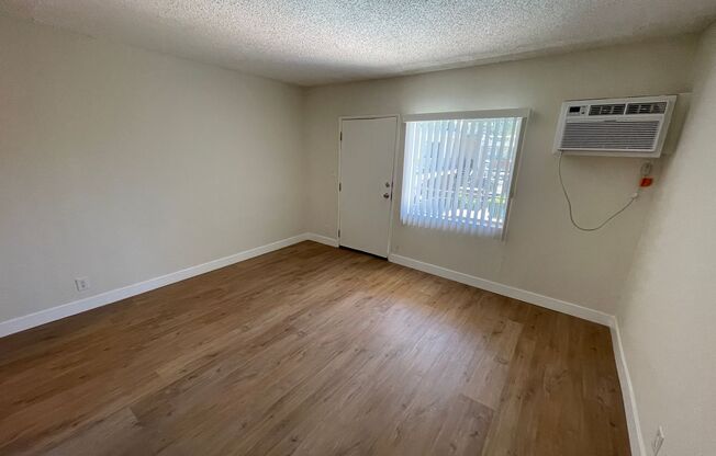 Studio, 1 bath, 400 sqft, $1,295