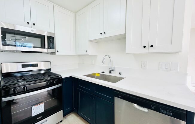 1 bed, 1 bath, $2,395, Unit 203