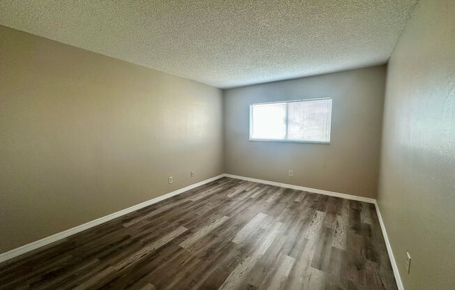 2 beds, 1 bath, 882 sqft, $1,625, Unit 829 Gleason Pkwy #2