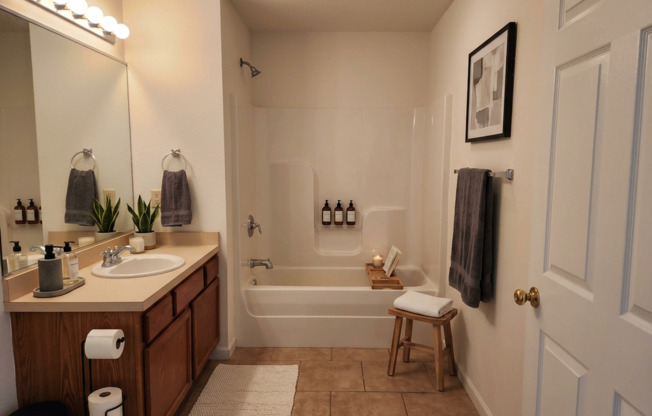 Sawgrass Apartments & Townhomes